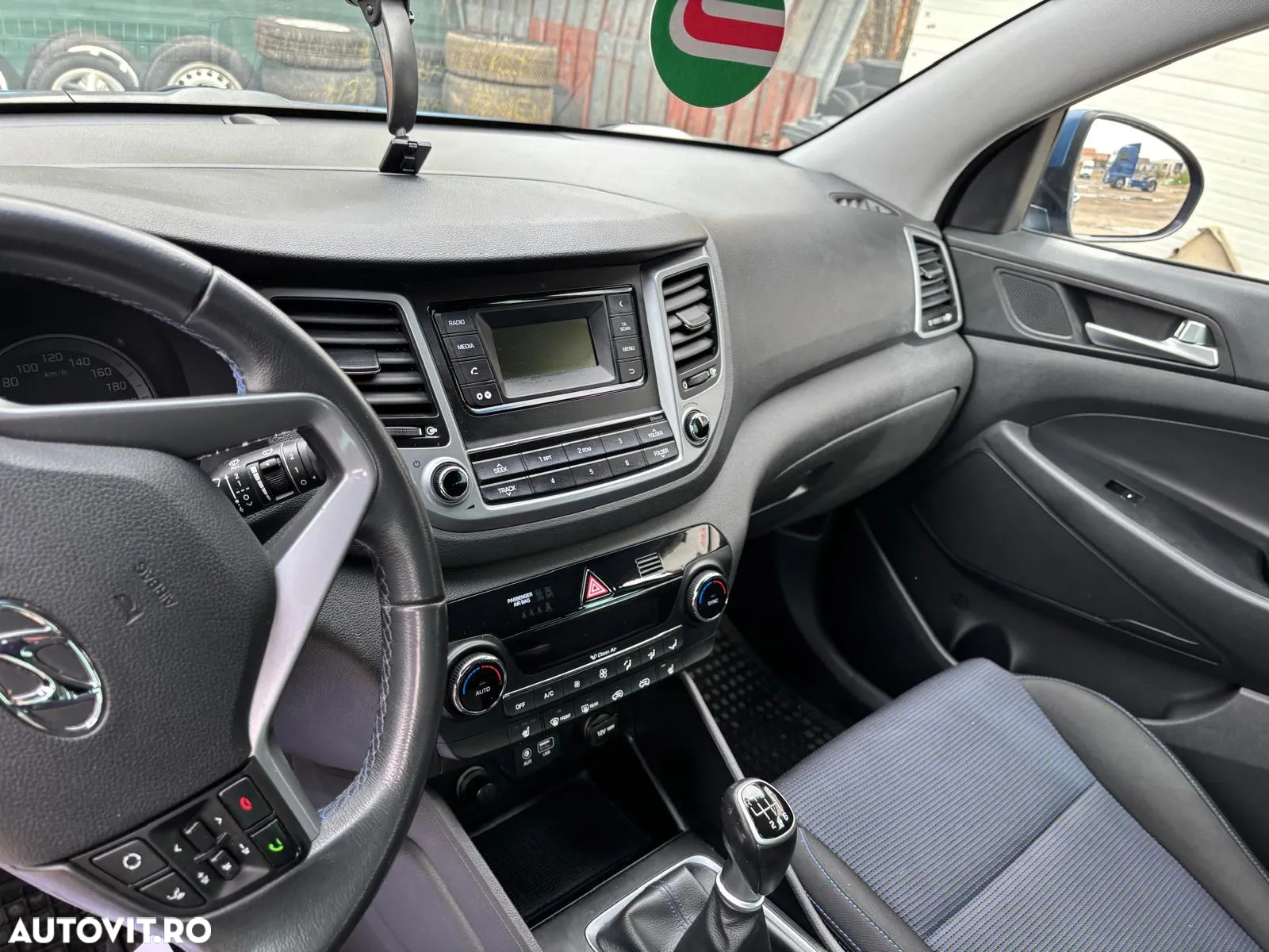 Hyundai Tucson 1.6 T-GDi 4WD 6MT Style - 9