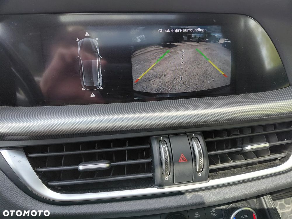 Alfa Romeo Stelvio 2.0 Turbo Veloce TI Q4 - 19