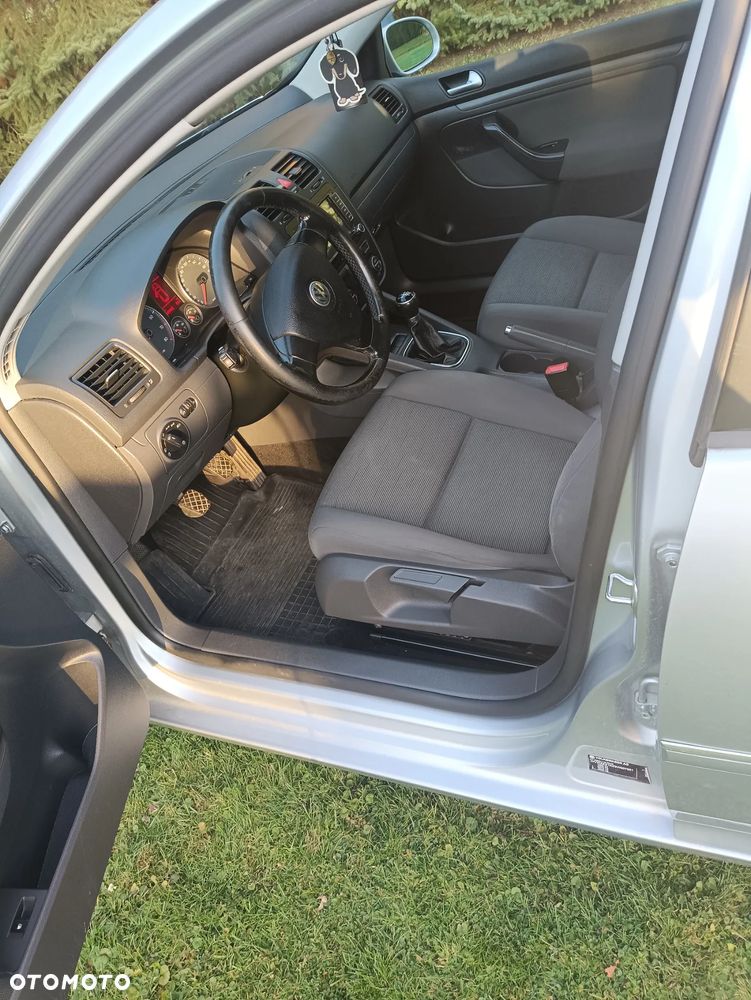 Volkswagen Golf - 20