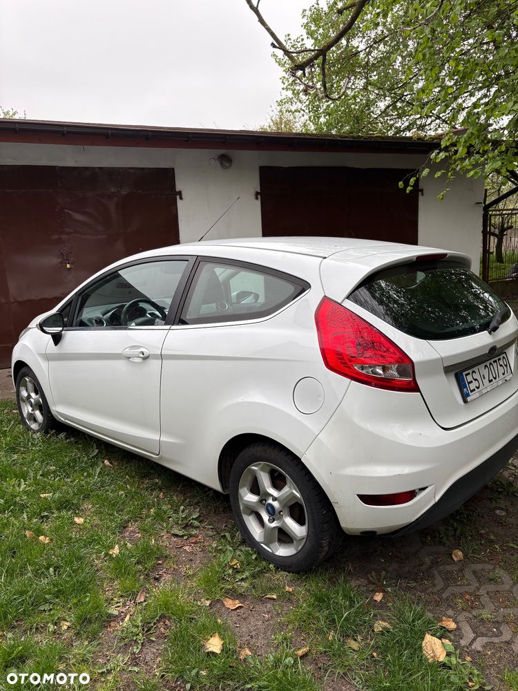 Ford Fiesta - 1