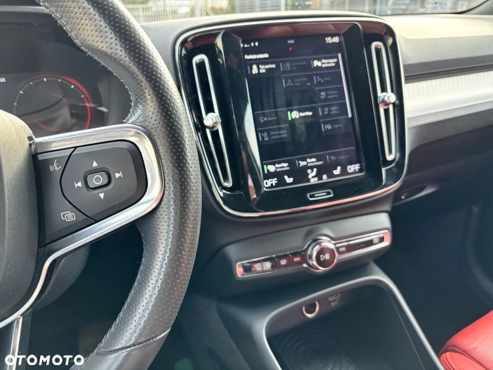 Volvo XC 40 D4 AWD Momentum (Intro Edition) - 5