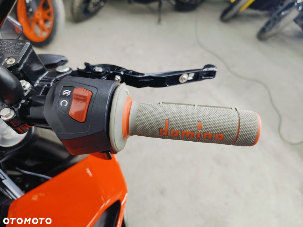 KTM Duke 125 - 16