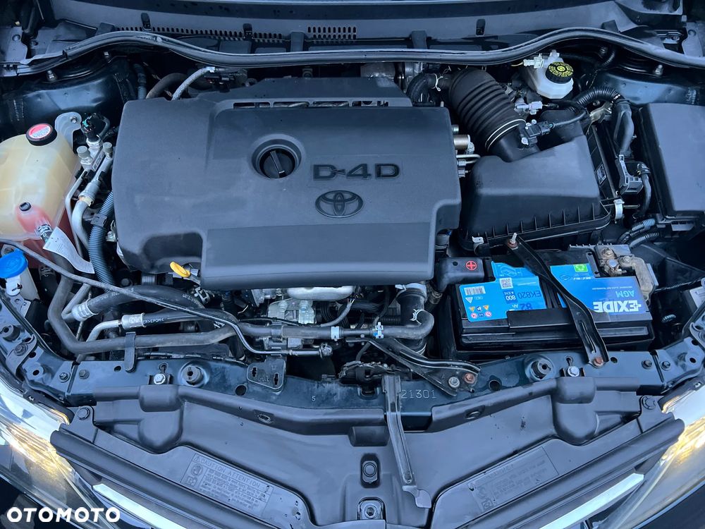 Toyota Auris 2.0 D-4D Dynamic - 17