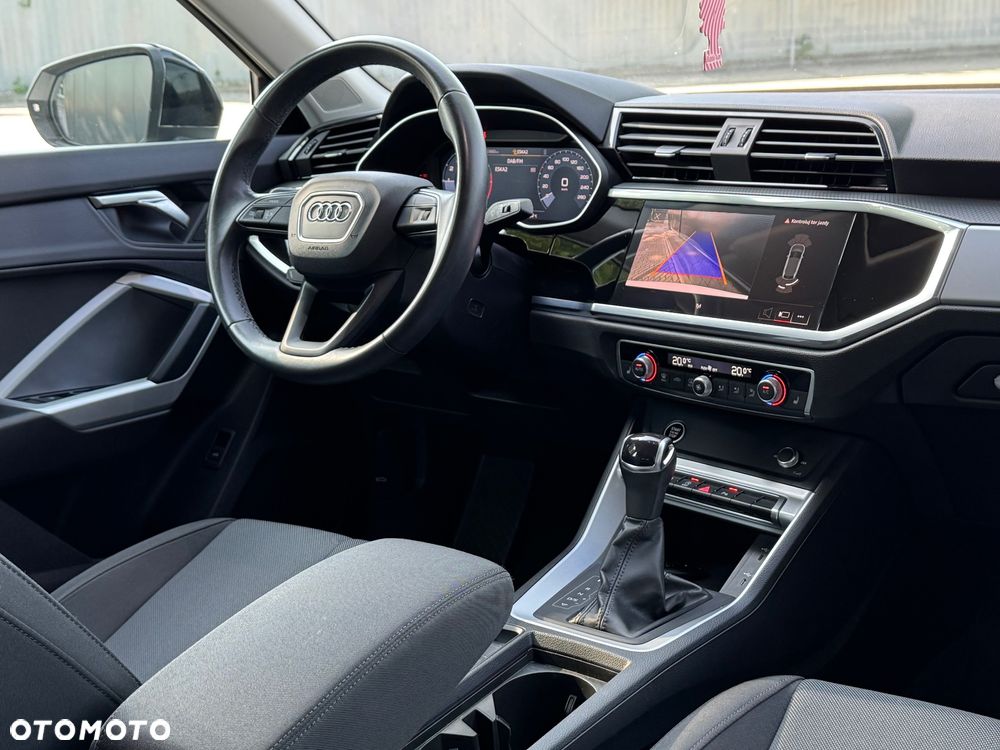Audi Q3 35 TFSI S tronic - 11