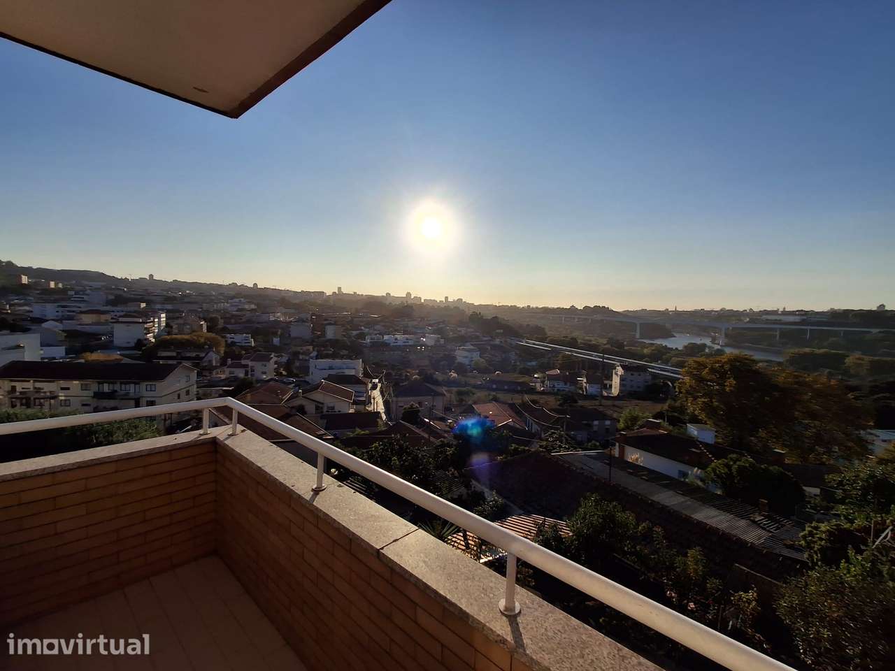Fantástico Apartamento T2 com Vistas Deslumbrantes sobre o Rio Douro - Grande imagem: 3/31