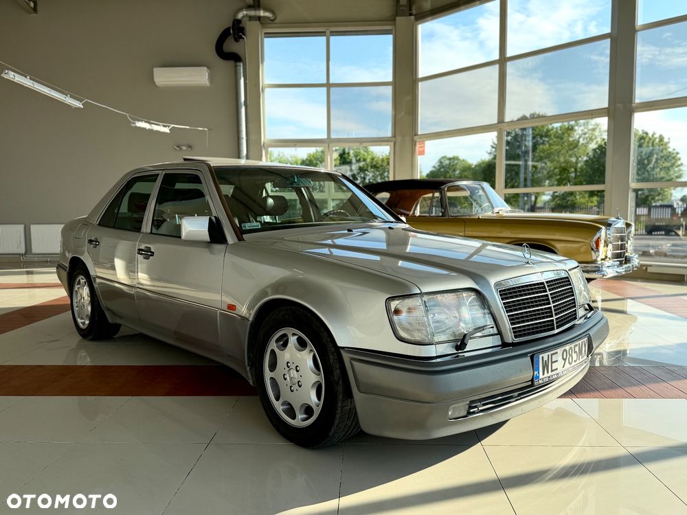Mercedes-Benz W124 (1984-1993) - 1