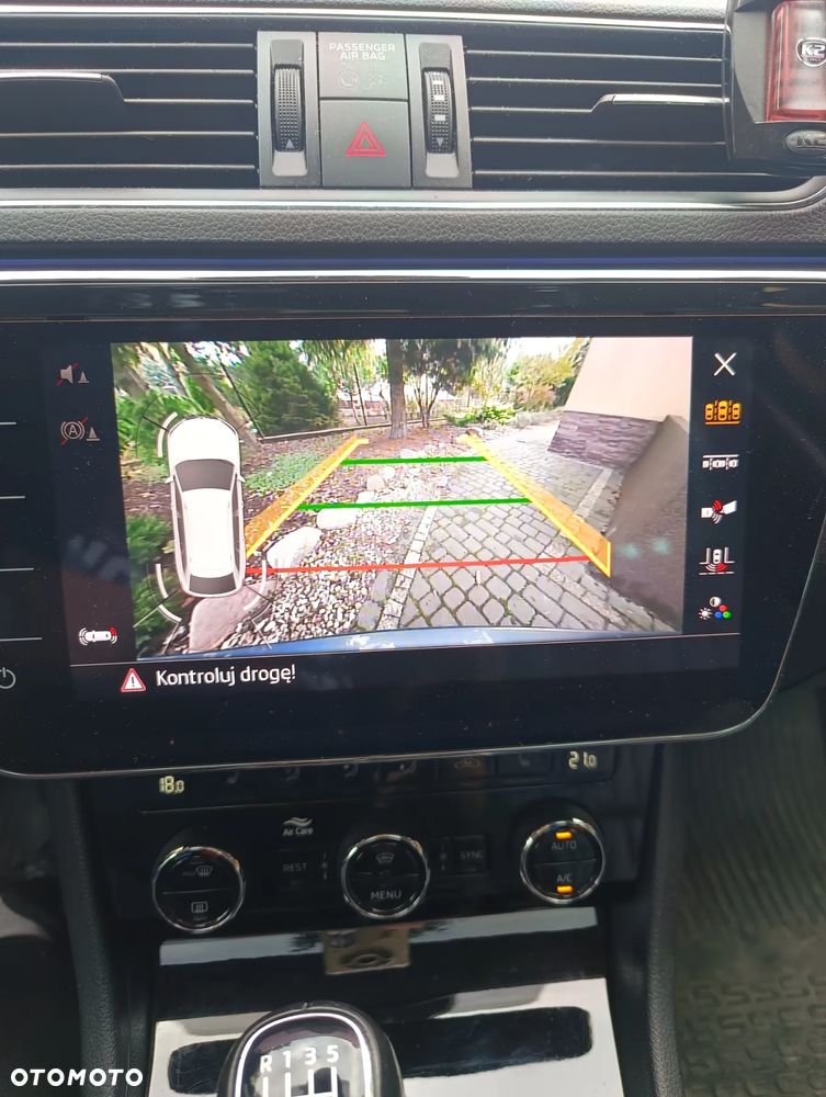 Skoda Superb 2.0 TDI SCR Style - 20