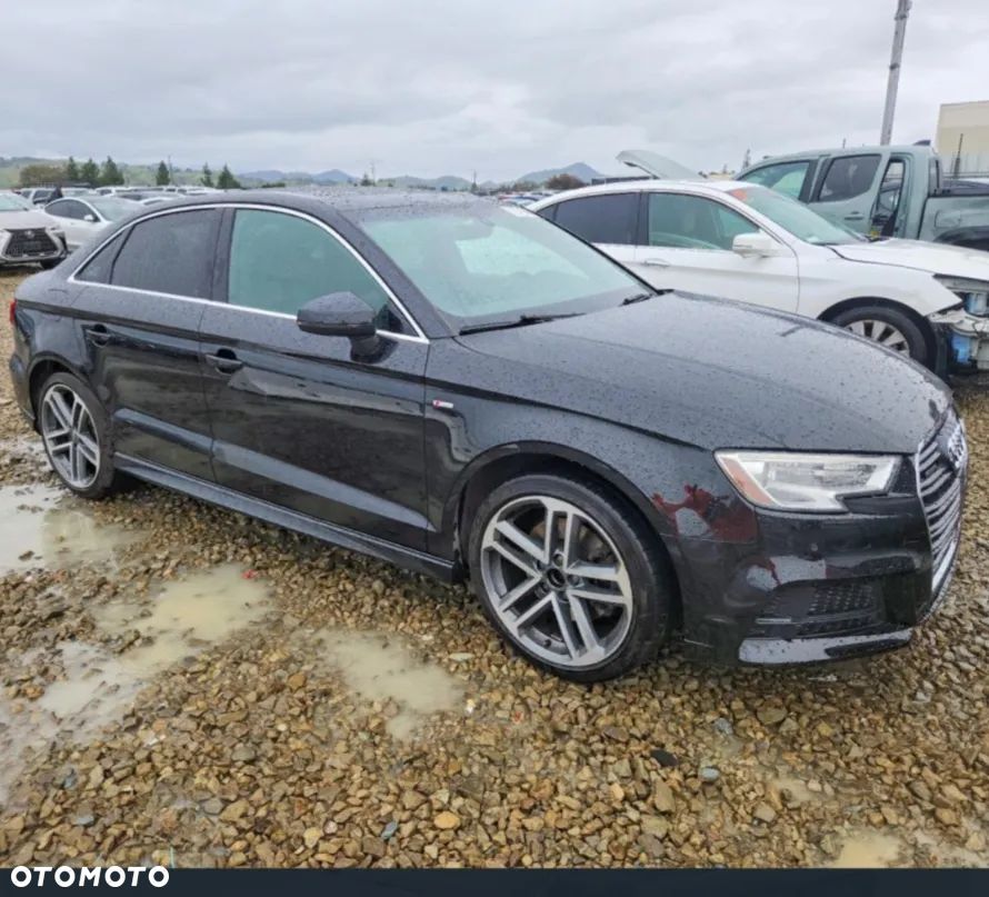 Audi A3 Limousine 2.0 TFSI quattro S tronic design - 5