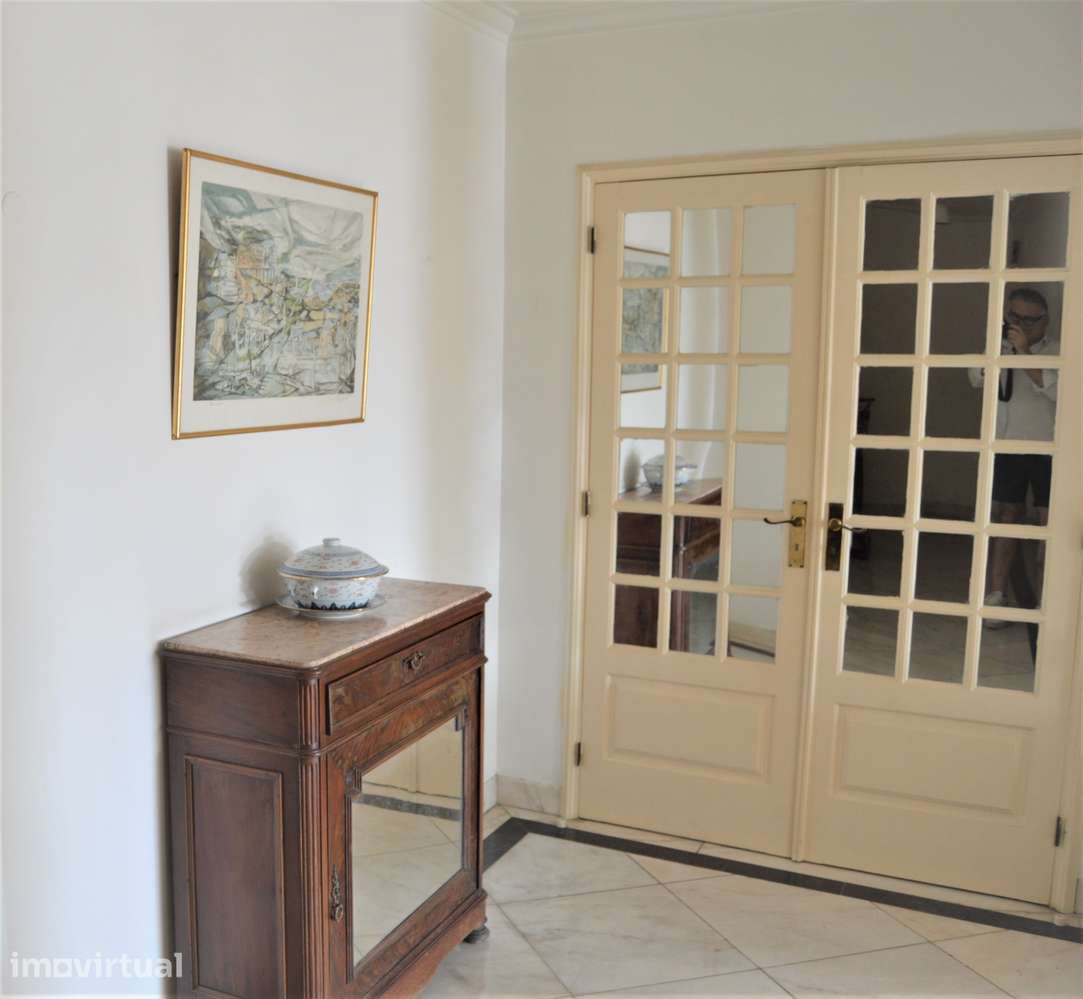 CHARMOSO APARTAMENTO T2 C/SUITE - Grande imagem: 5/17