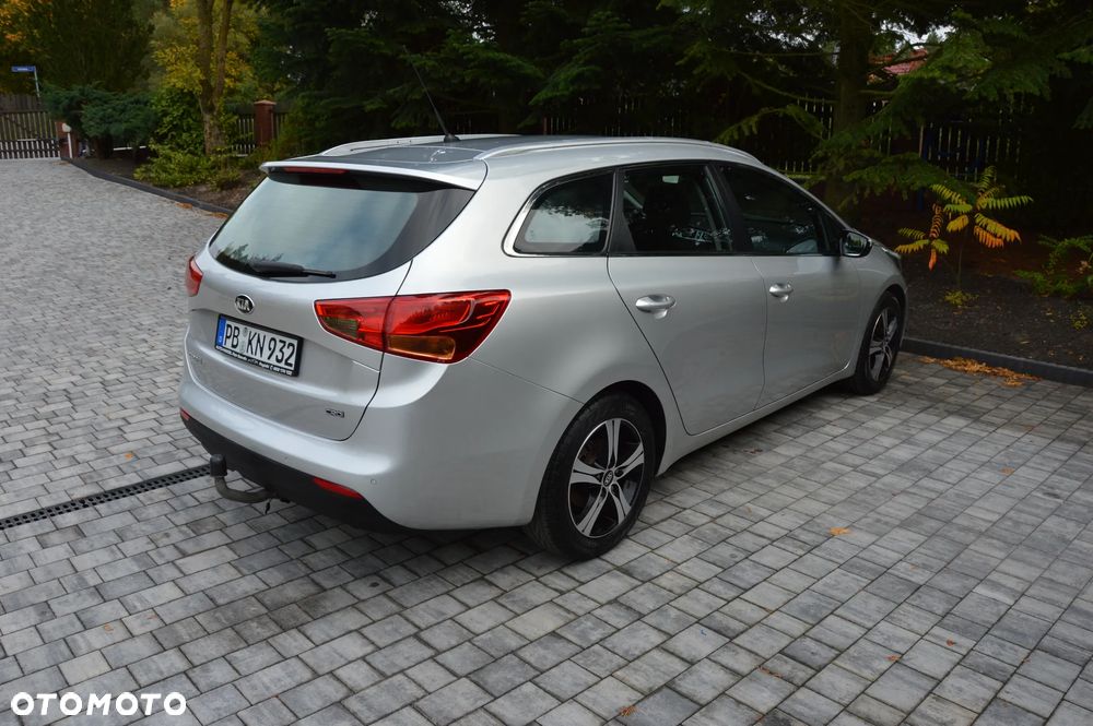Kia Ceed - 25