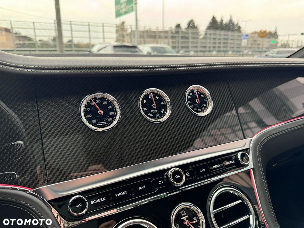 Bentley Continental GT New V8 S - 31