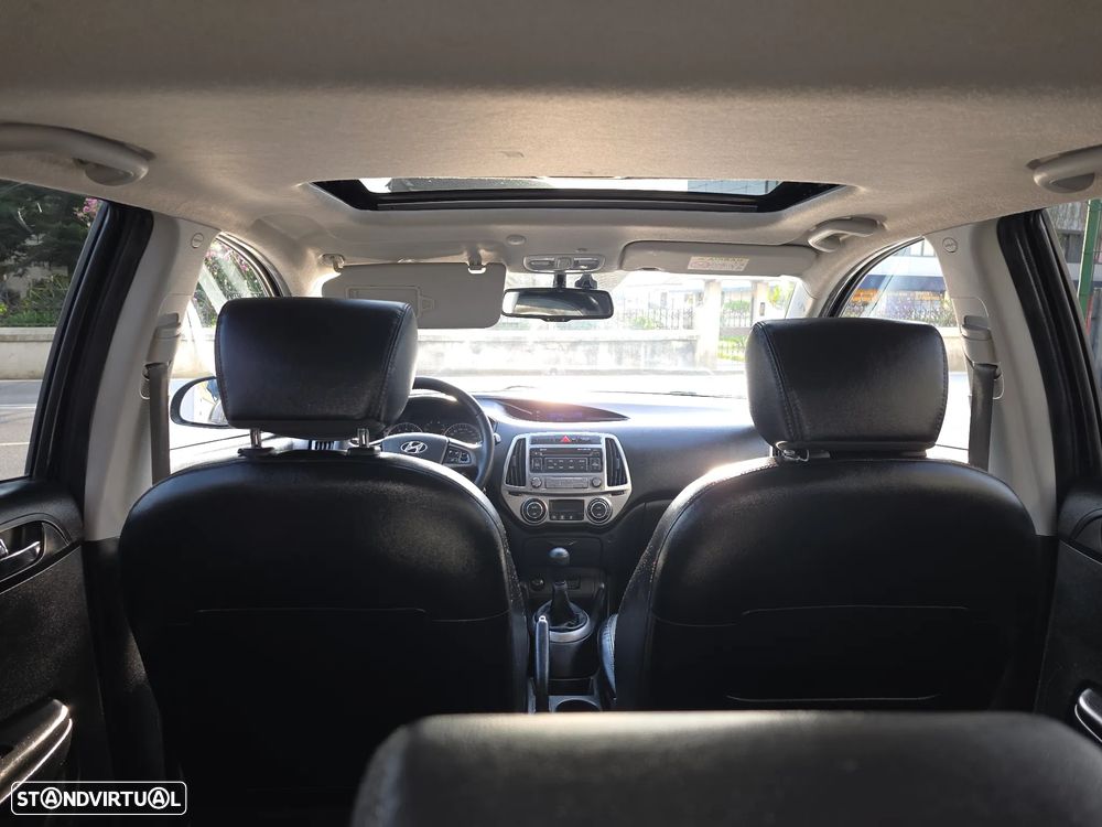 Hyundai i20 1.2 GO! Plus - 12
