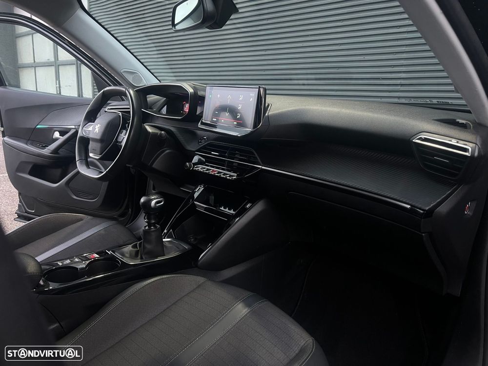 Peugeot 2008 1.2 PureTech Allure - 13
