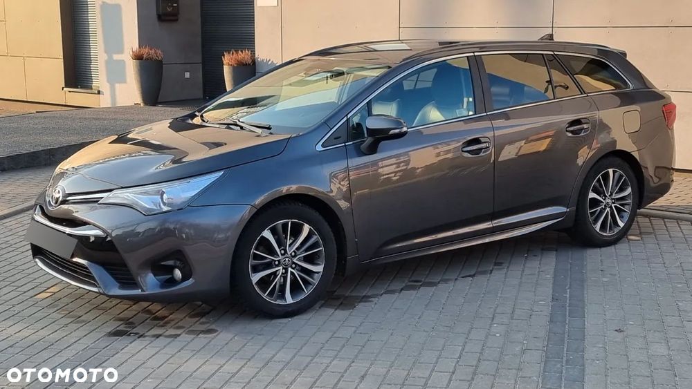 Toyota Avensis 2.0 Premium MS - 2