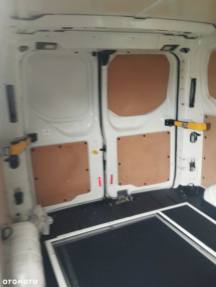 Ford Transit Custom - 11
