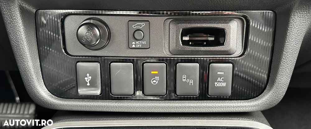 Mitsubishi Outlander 2.4 4WD Top - 23