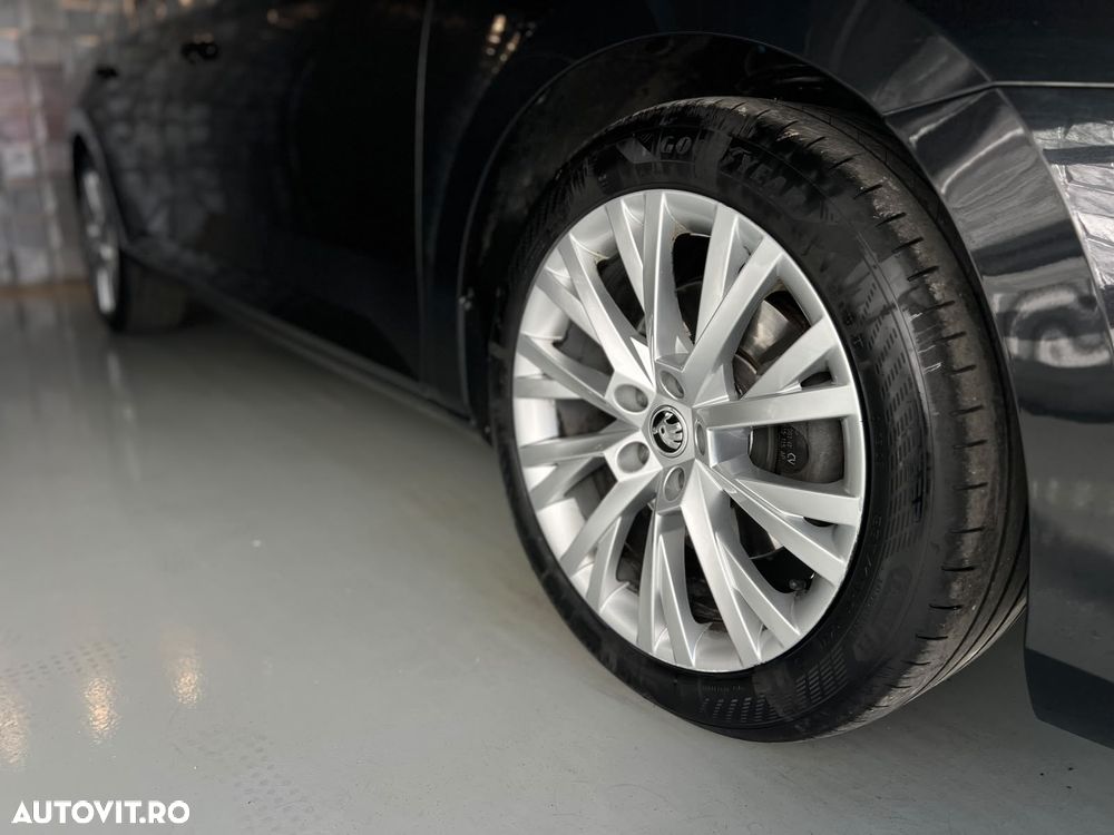 Skoda Superb 2.0 TDI 4X4 DSG Style - 8