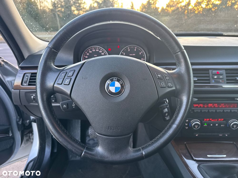 BMW Seria 3 - 15