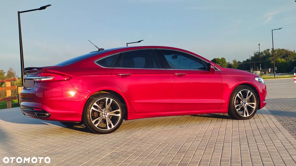 Ford Fusion 2.0 EcoBoost Titanium - 13