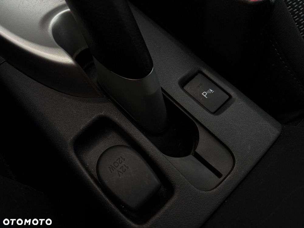 Toyota Auris 1.6 2010 - 33