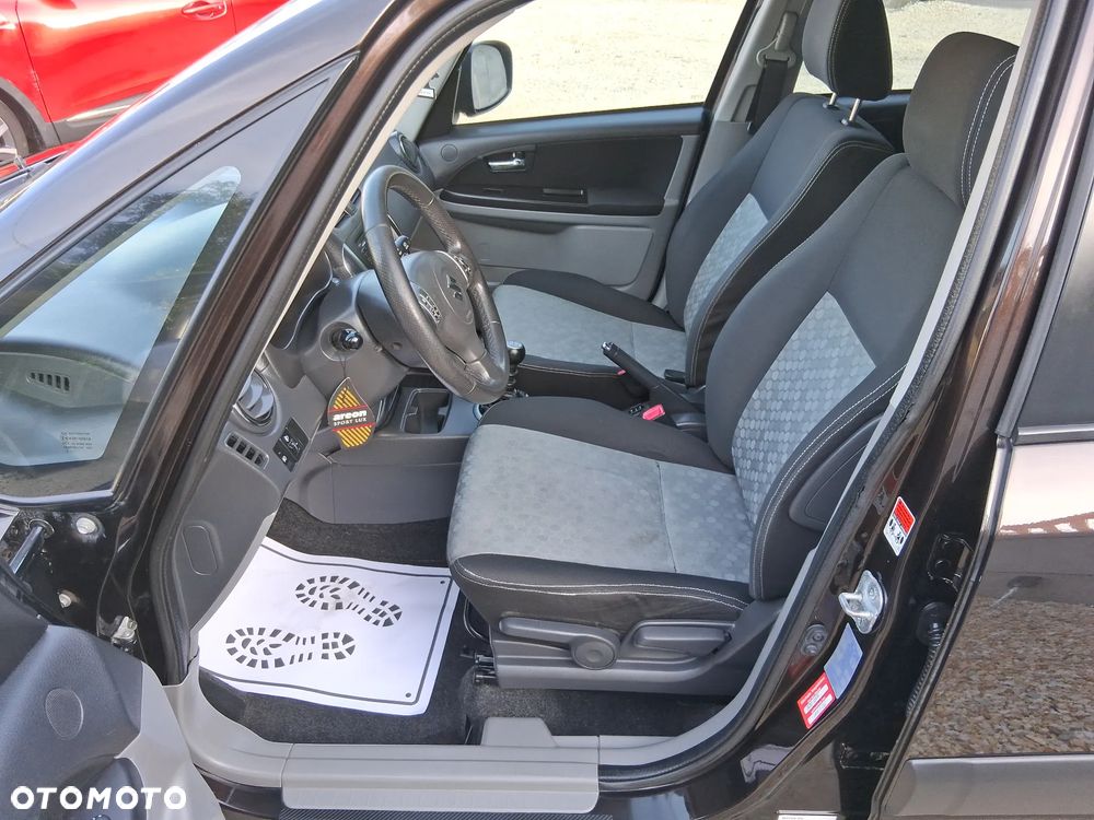 Suzuki SX4 2.0 DDiS 4x4 Style - 7
