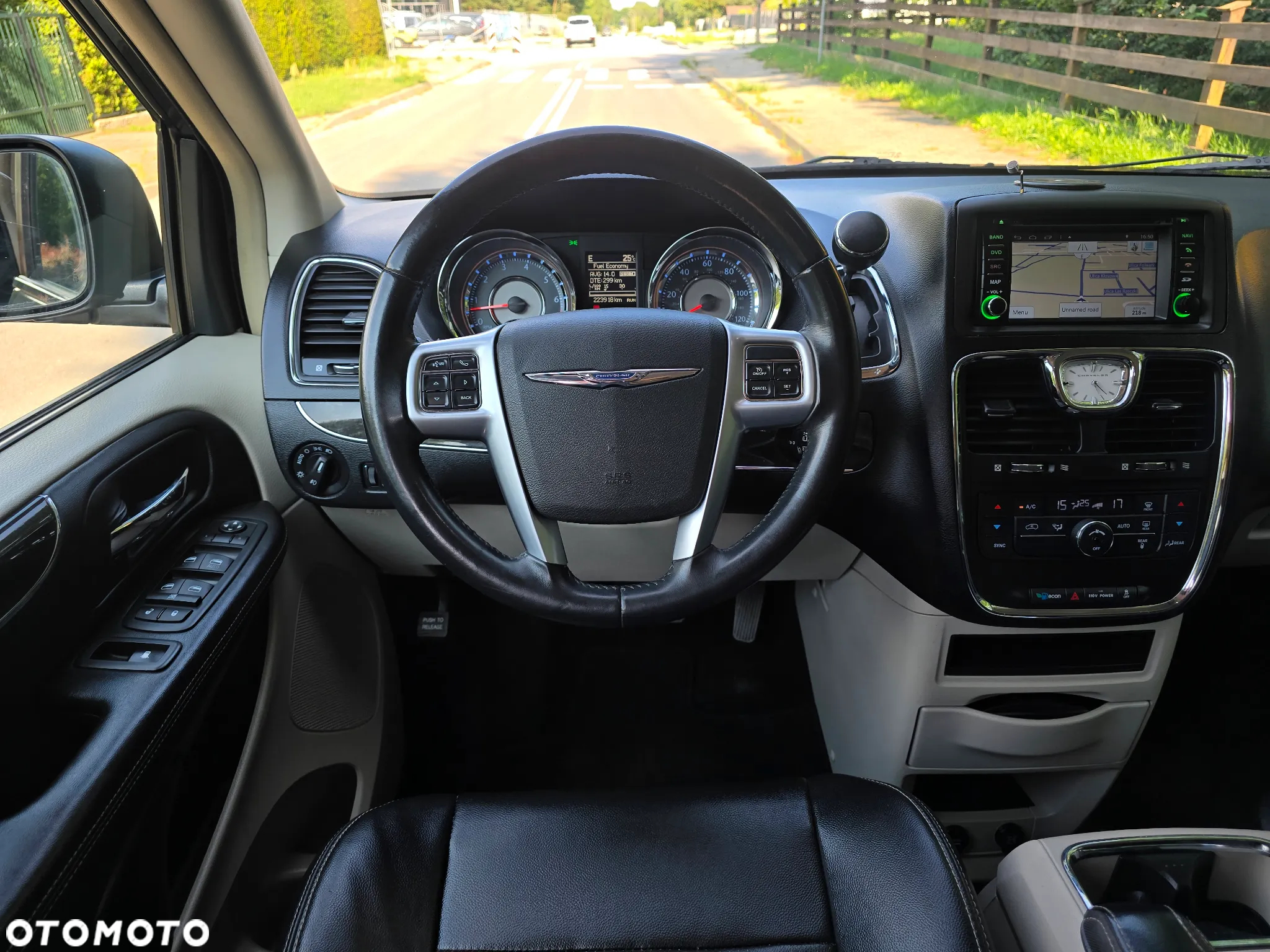 Chrysler Town & Country 3.6 Limited - 5