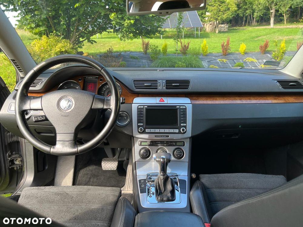Volkswagen Passat 2.0 TDI DPF Highline DSG - 2