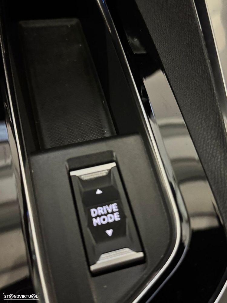 Peugeot 3008 1.5 BlueHDi Allure Pack EAT8 - 46
