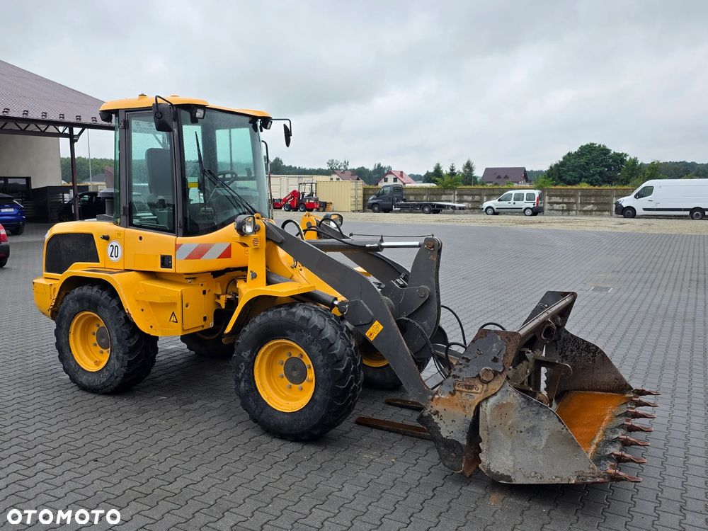 Volvo L35G, 2016 ROK, ŁYŻKA OTWIERANA + WIDŁY - 7