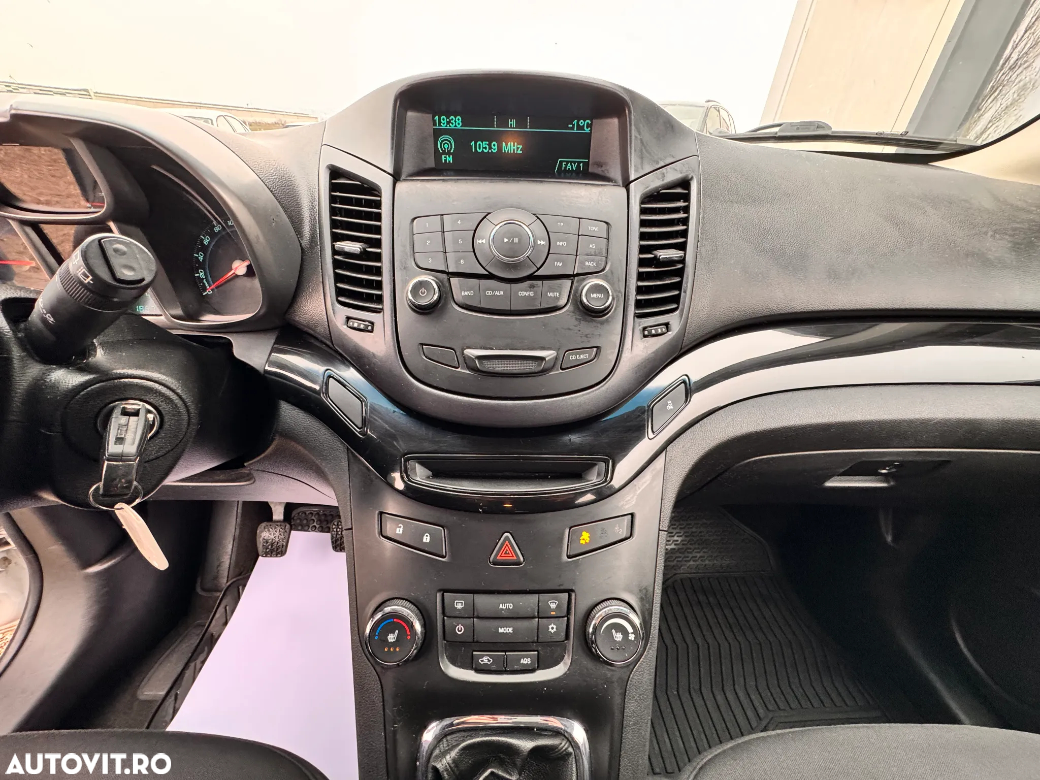Chevrolet Orlando 2.0 LTZ - 30