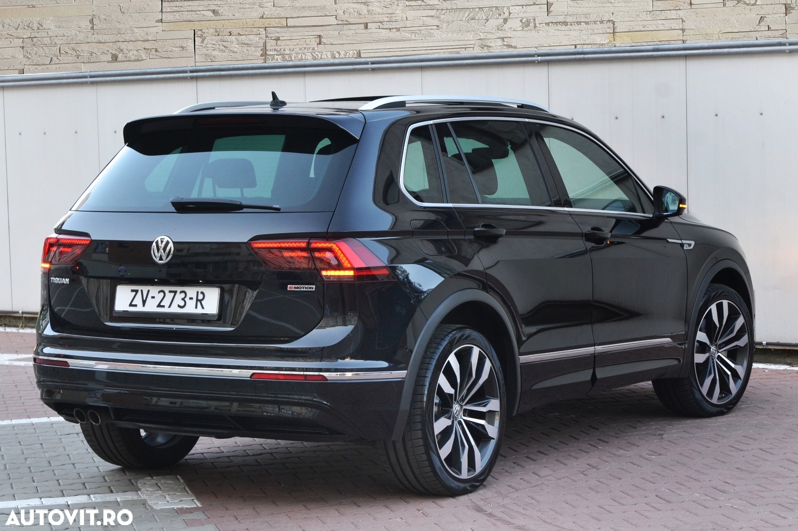 Volkswagen Tiguan 2.0 TDI 4Mot DSG Highline - 23