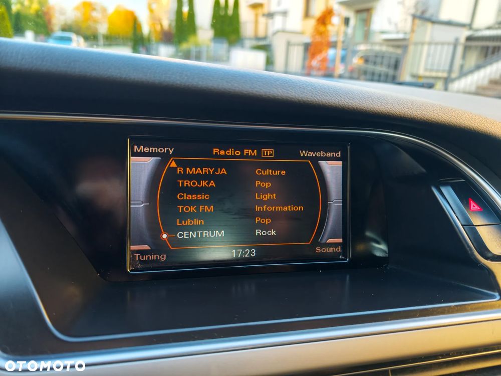 Audi A4 Avant 2.0 TDI ultra DPF Attraction - 33