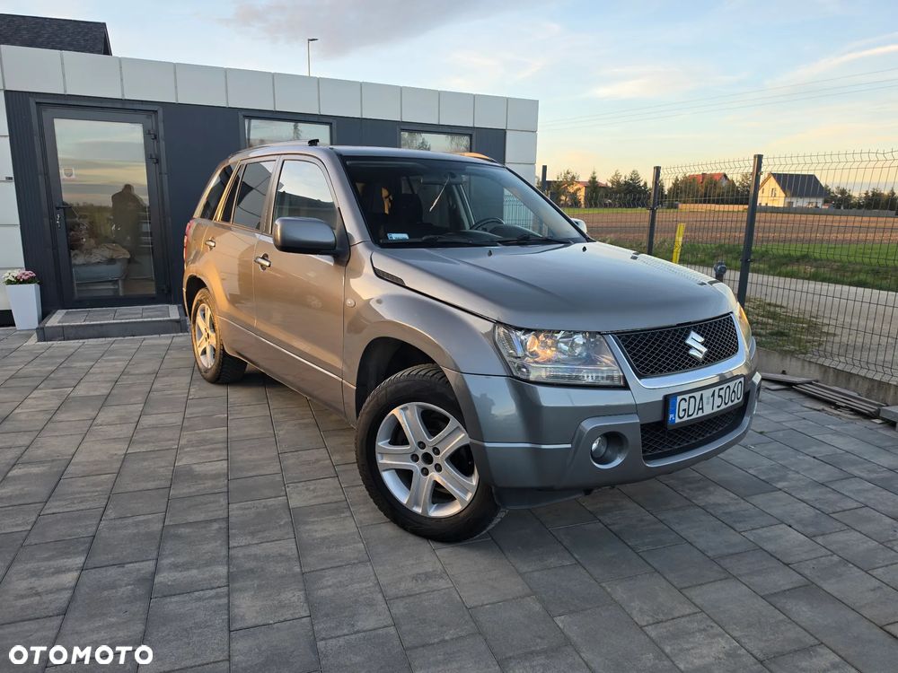 Suzuki Grand Vitara 2.0 - 4