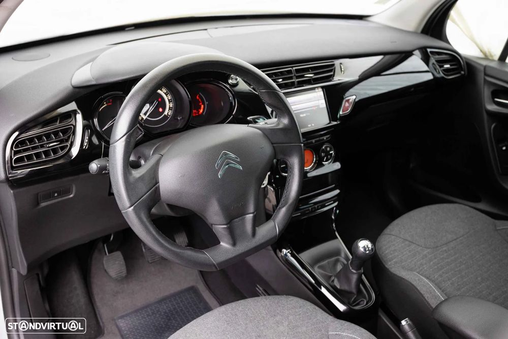 Citroën C3 1.2 PureTech Collection - 25