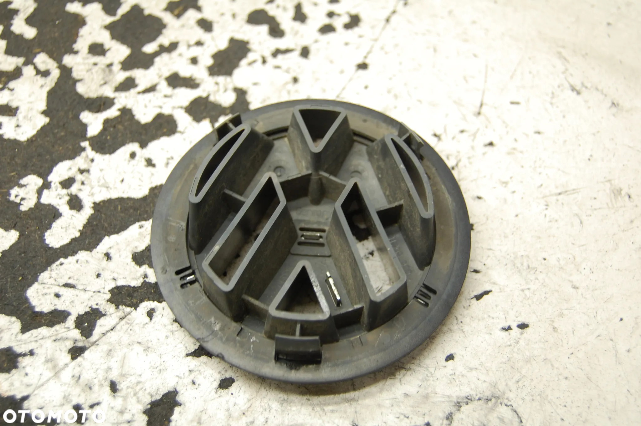 EMBLEMAT ZNACZEK GRILLA PRZÓD PRZEDNI 3D0853600A VW PHAETON - 2