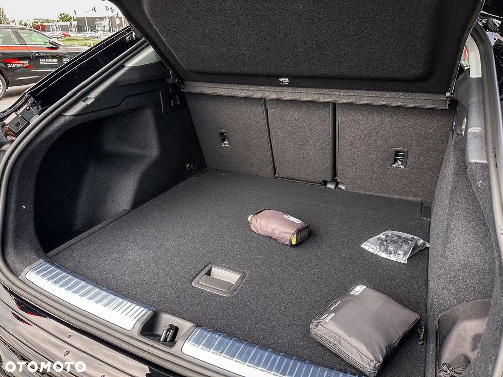 Audi Q3 Sportback - 11