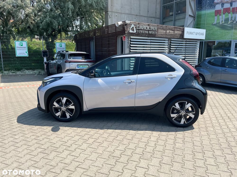Toyota Aygo X Hybrid 1.5 Style e-CVT - 8