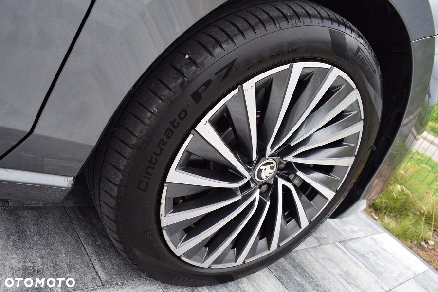Skoda Superb 2.0 TDI SCR 4x4 L&K DSG - 33
