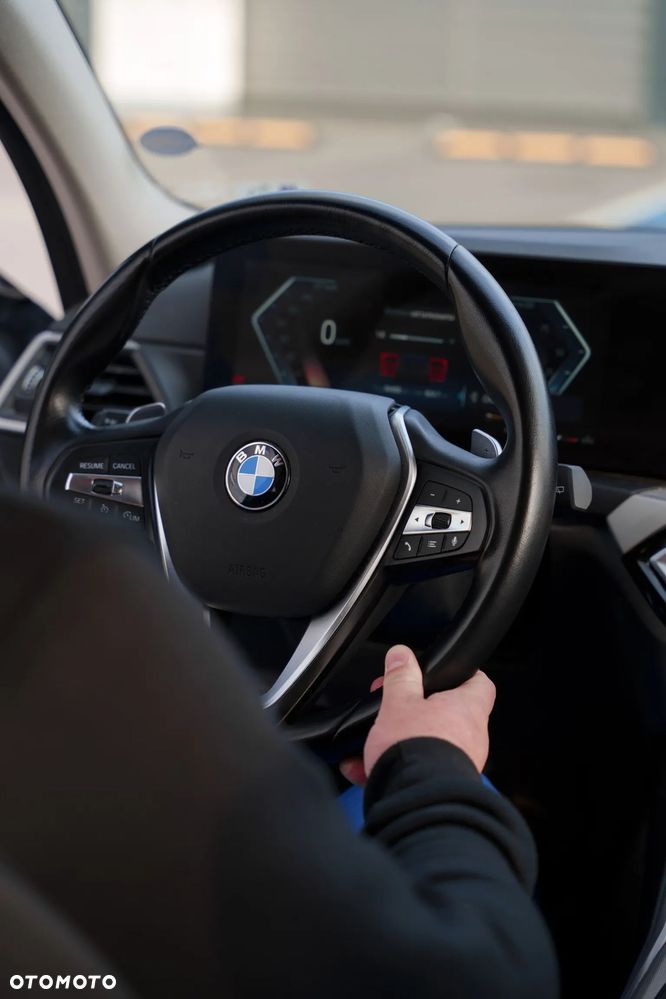 BMW Seria 3 318d MHEV - 31