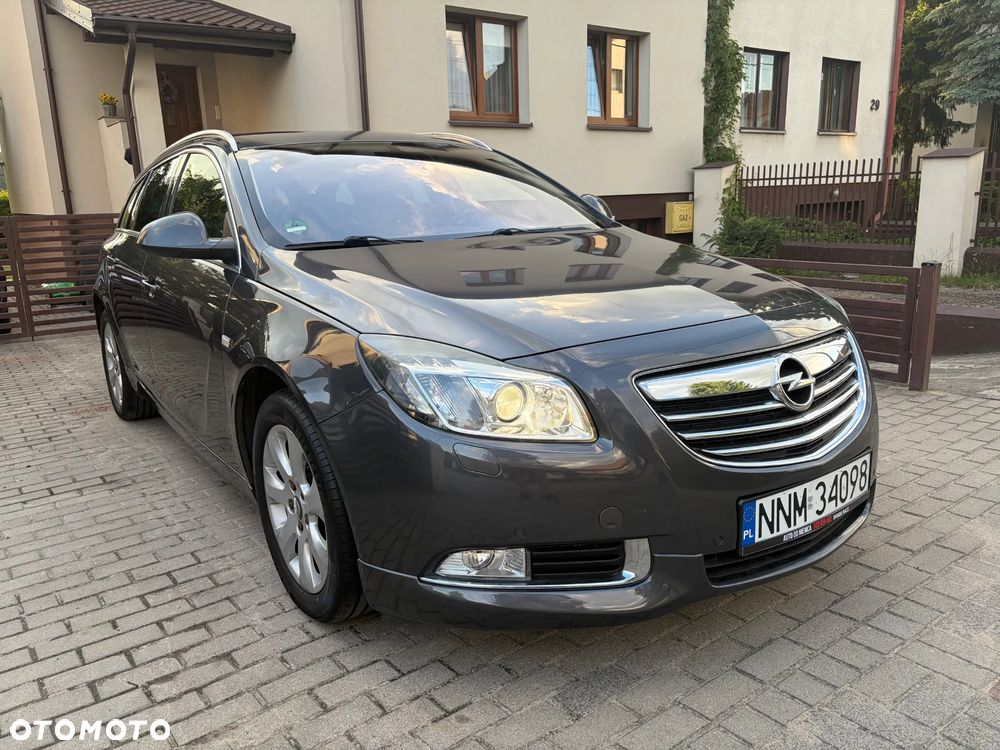 Opel Insignia 2.0 Turbo 4x4 Design Edition - 1