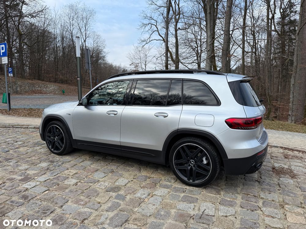 Mercedes-Benz GLB - 9