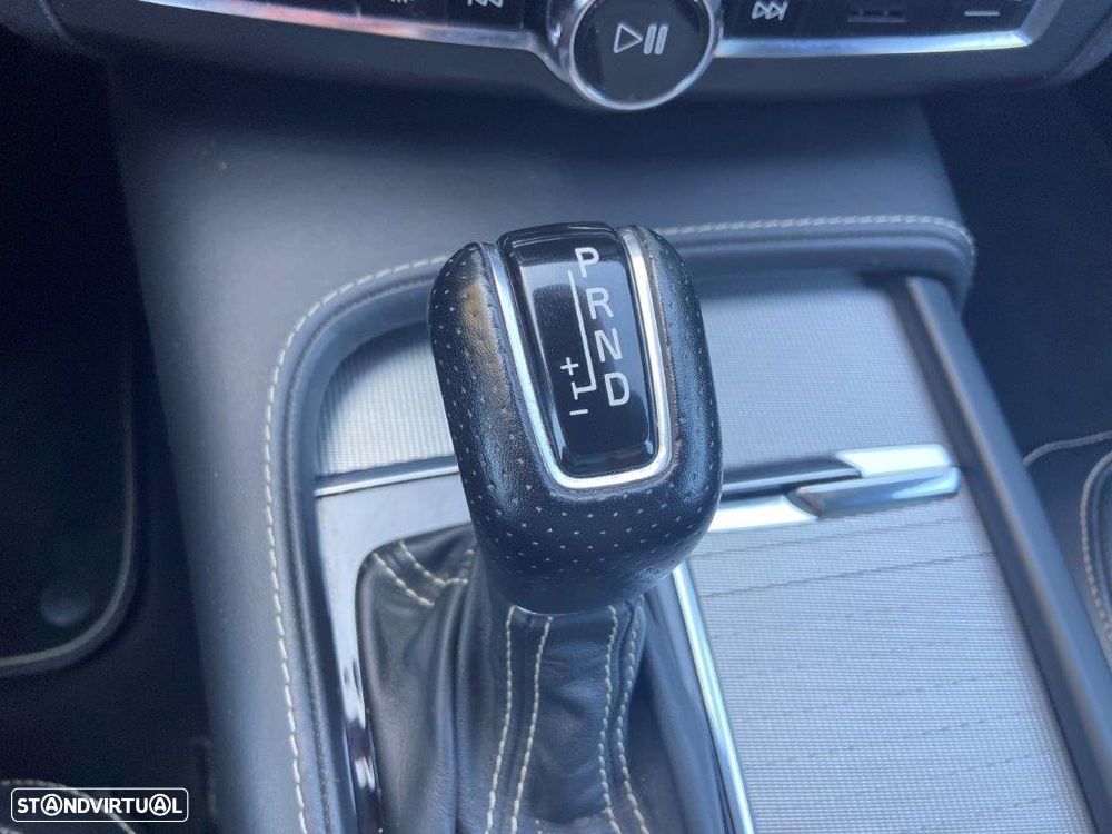 Volvo V90 2.0 D4 R-Design Geartronic - 18
