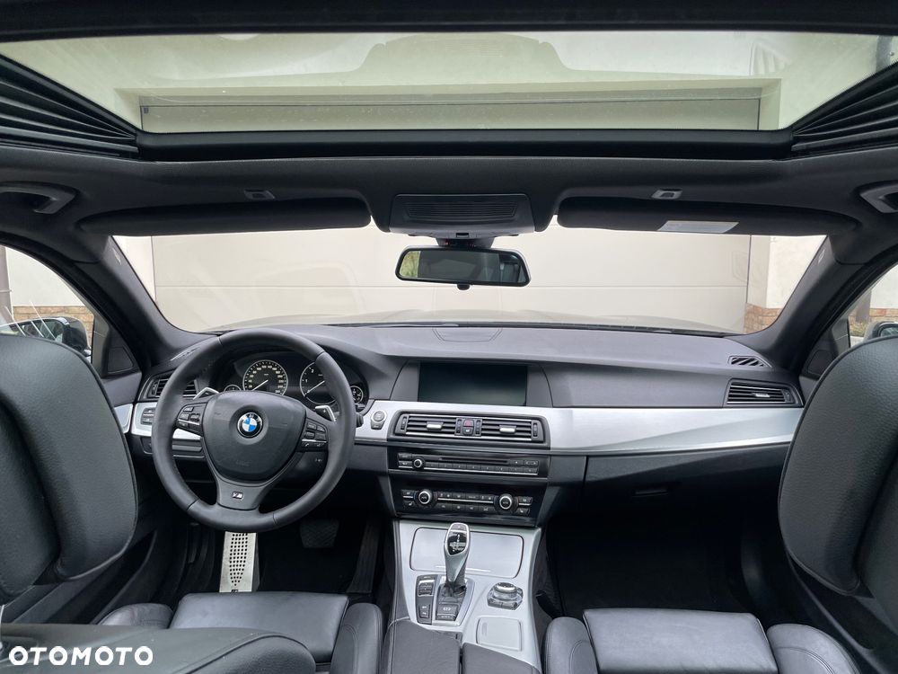 BMW Seria 5 530d xDrive - 10