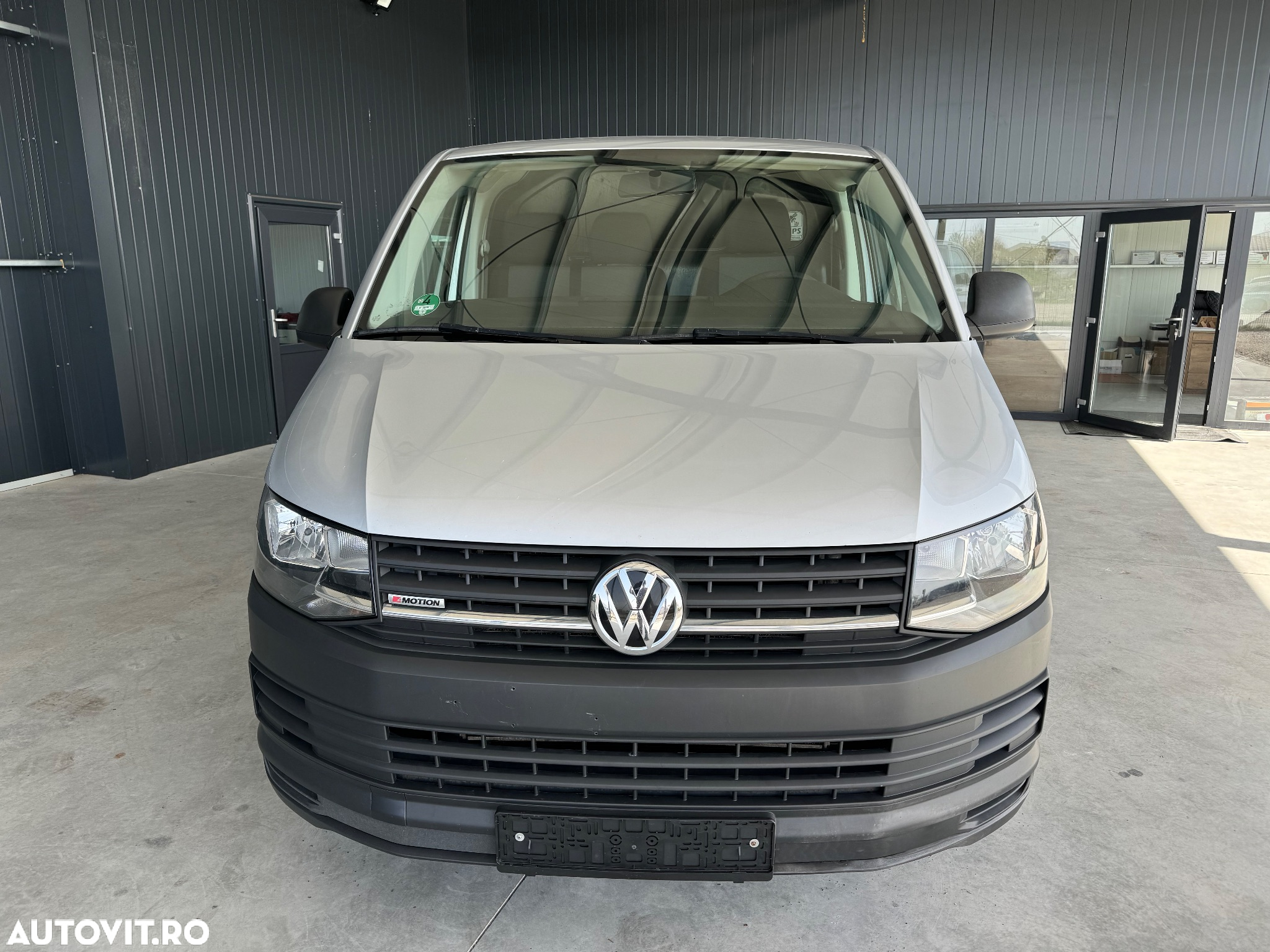 Volkswagen Transporter - 13