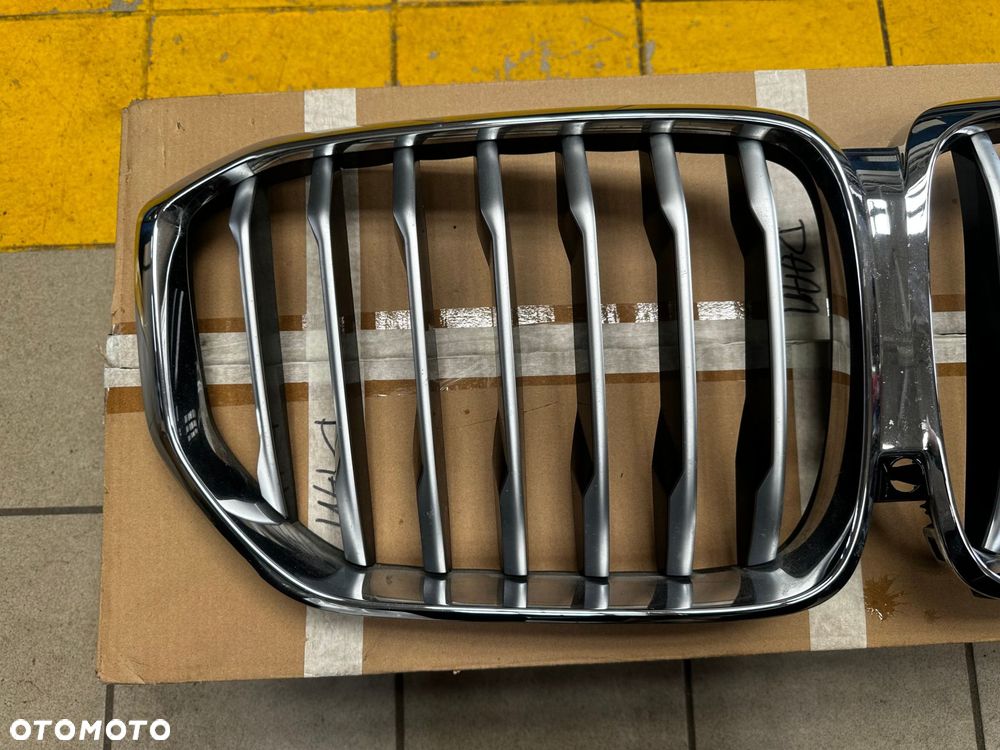 bmw x5 g05 lci lift kamera grill nerki chłodnicy 51135a67cc5 - 2