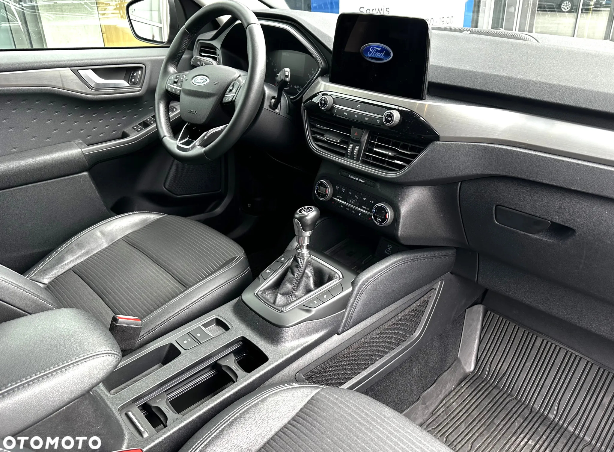 Ford Kuga 1.5 EcoBoost FWD Titanium ASS - 10