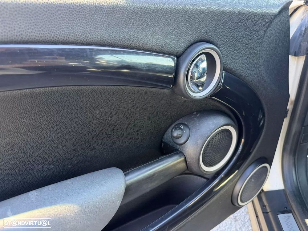 MINI Cabrio Cooper S - 16