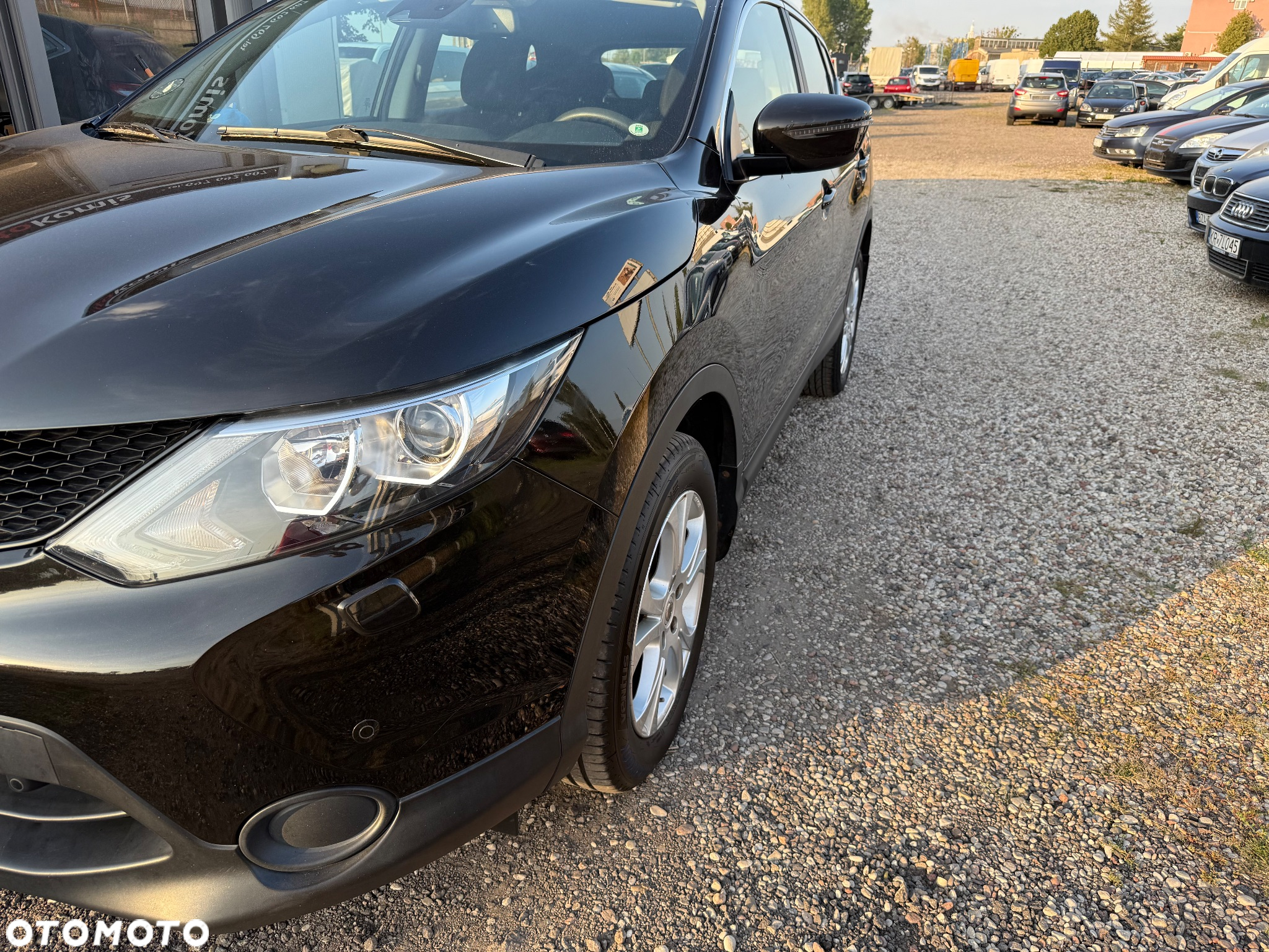Nissan Qashqai - 10