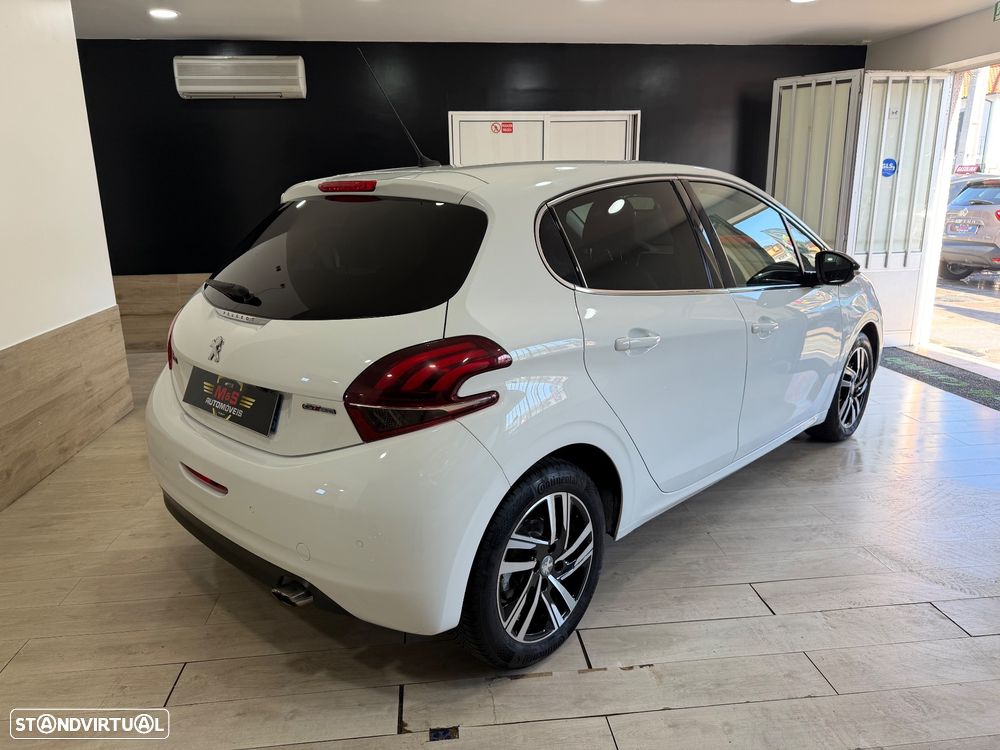 Peugeot 208 1.2 PureTech GT Line - 7
