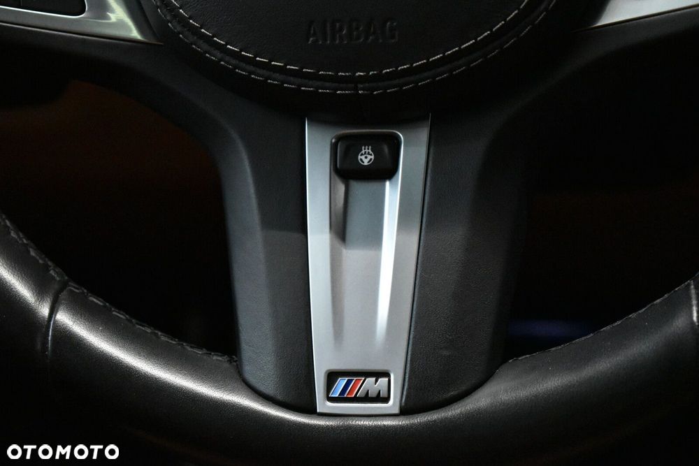 BMW Seria 8 - 16